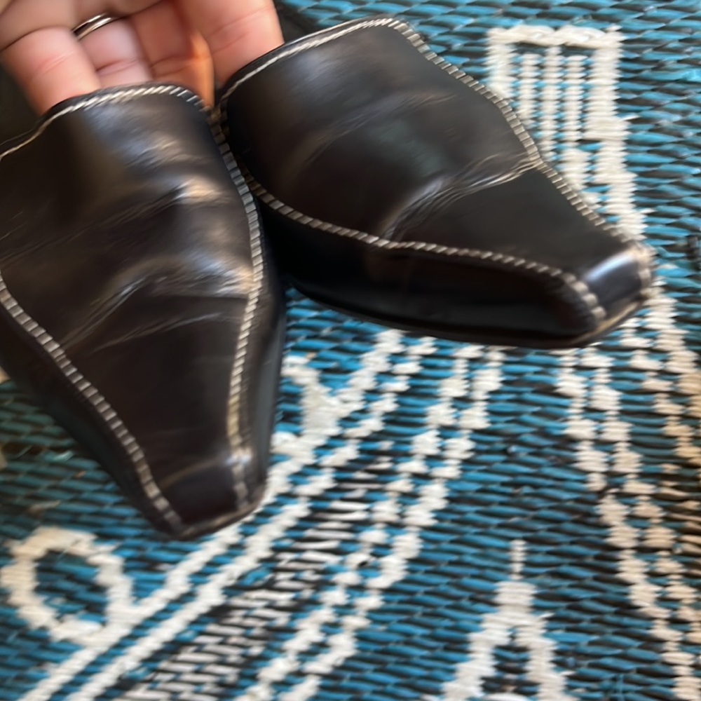 Besso  Heeled Slides - Picture 6 of 7